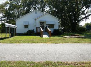 104 Murphy Dr, Starr, SC 29684