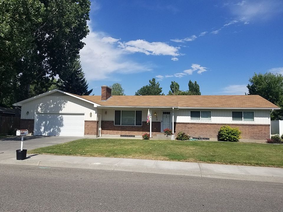 2nd image of 370 Carol Ave