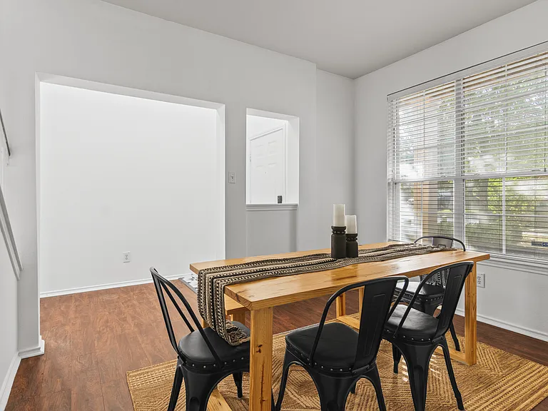 13524 Lyndon B Johnson St — Photo 8