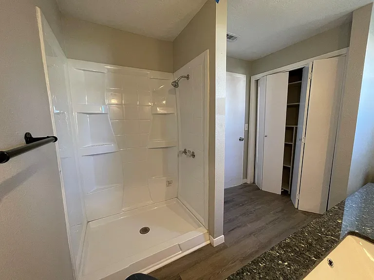 104 County Road 2401 — Photo 33