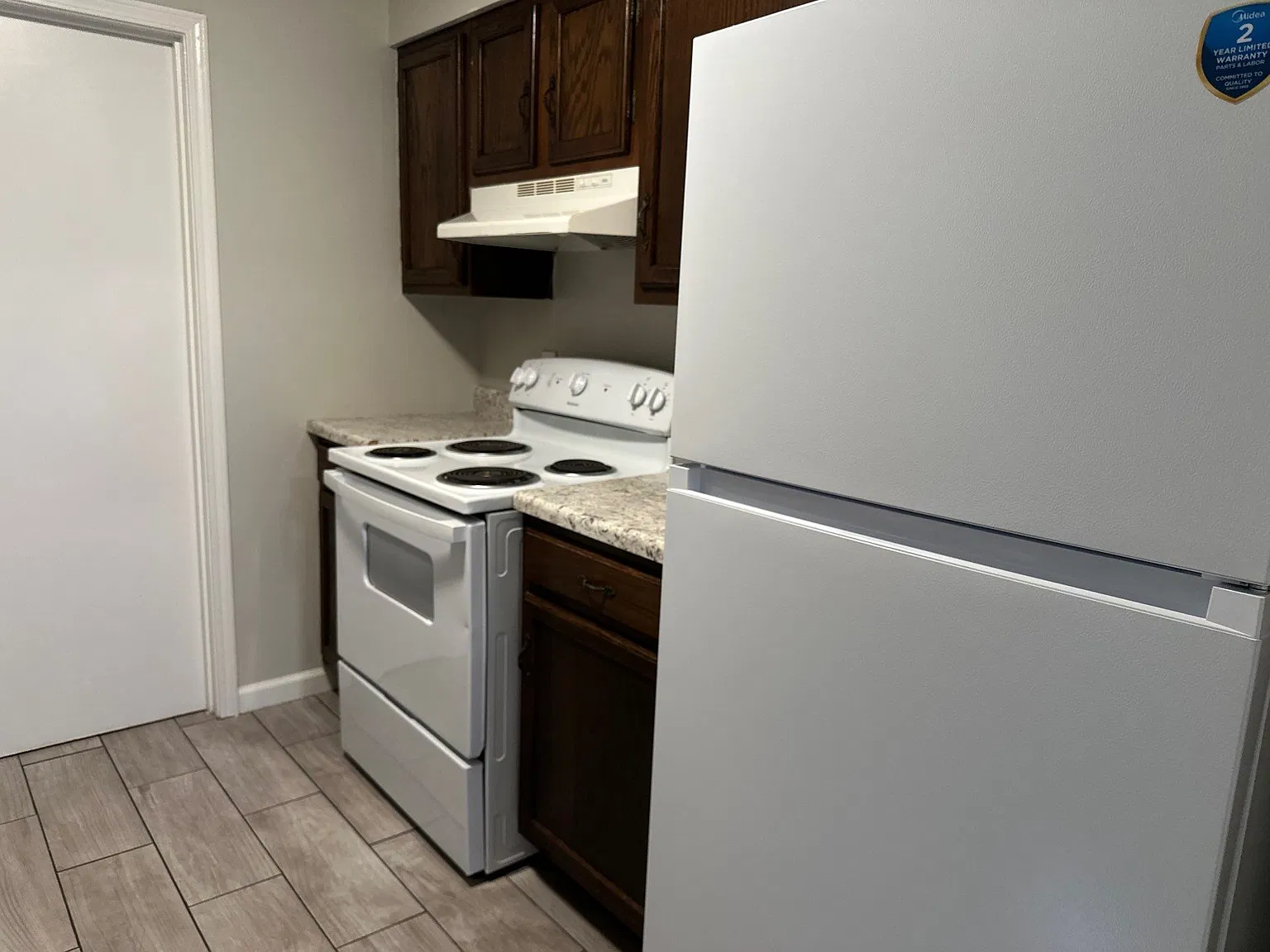 1 bed, 768 sqft, $850 — Photo 2