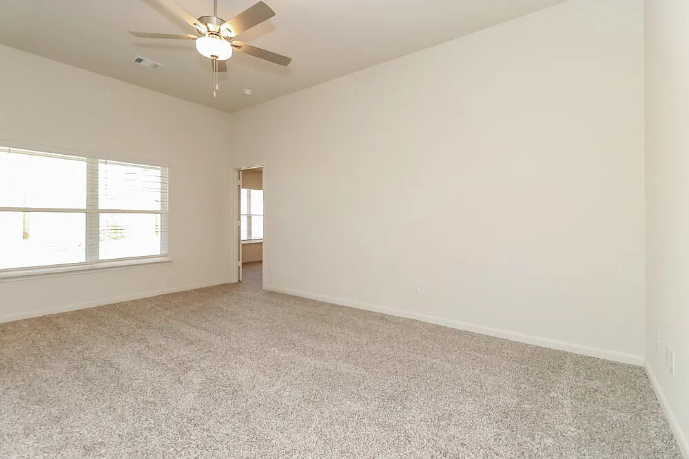 3 bed, 2.0 bath, 1316 sqft, $1,980 — Photo 4