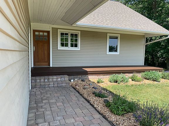 3rd image of 8616 S Union Lake Dr SE