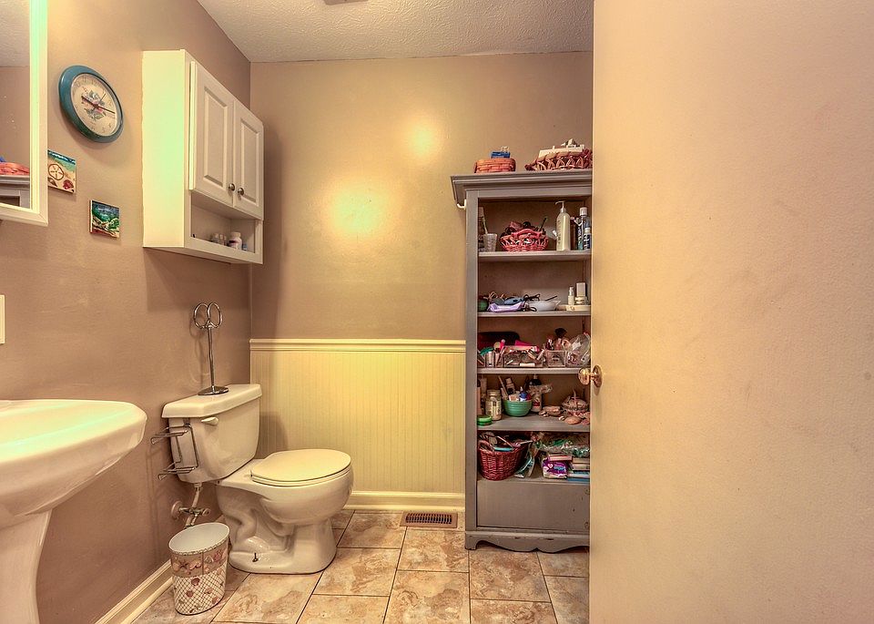 1st image of 1262 Virginia Avenue Ne