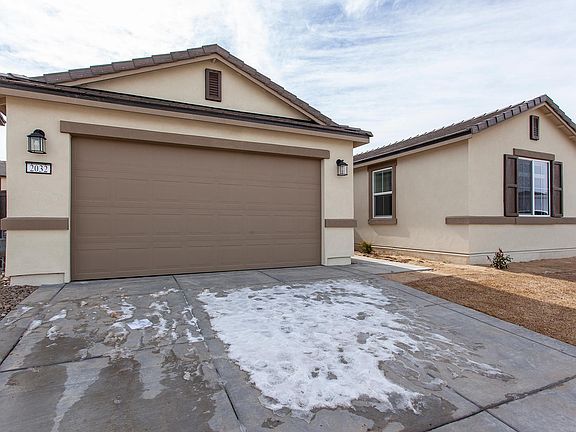 2nd image of 2032 Forestgate Dr
