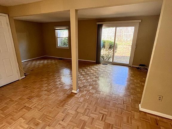 5th image of 3022 Silent Valley Dr