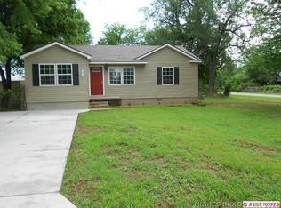 201 W 40th St, Sand Springs, OK 74063