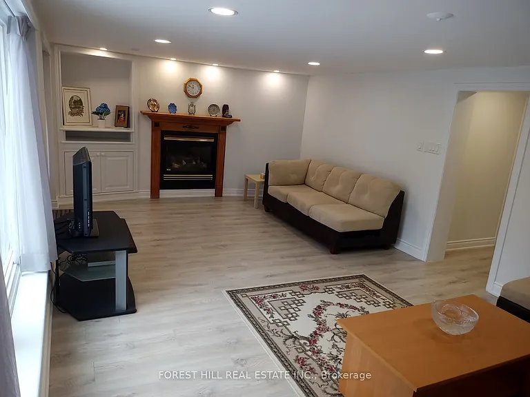 100 Grandview Ave #BASEMENT — Photo 4