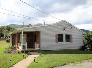 110 East Dr, Boalsburg, PA 16827