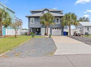 404 W Yacht Dr, Oak Island, NC 28465