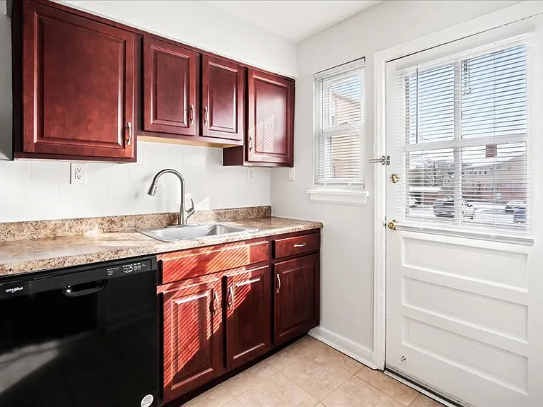 Haddon Hills Apartments — Photo 35