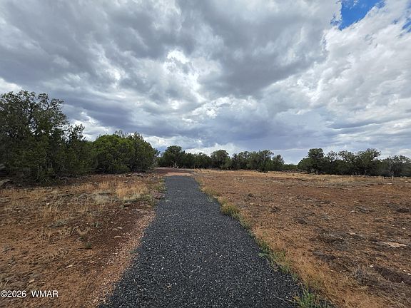 2nd image of 2075 Parker Ranch Rd