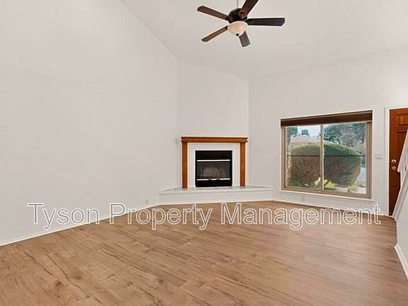 3rd image of 10713 Towne Park Dr NE