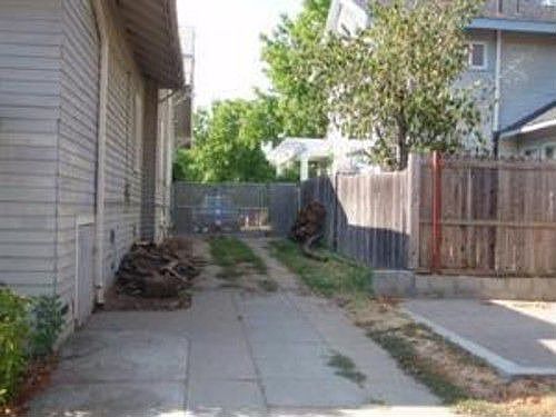 3rd image of 320 Grove St