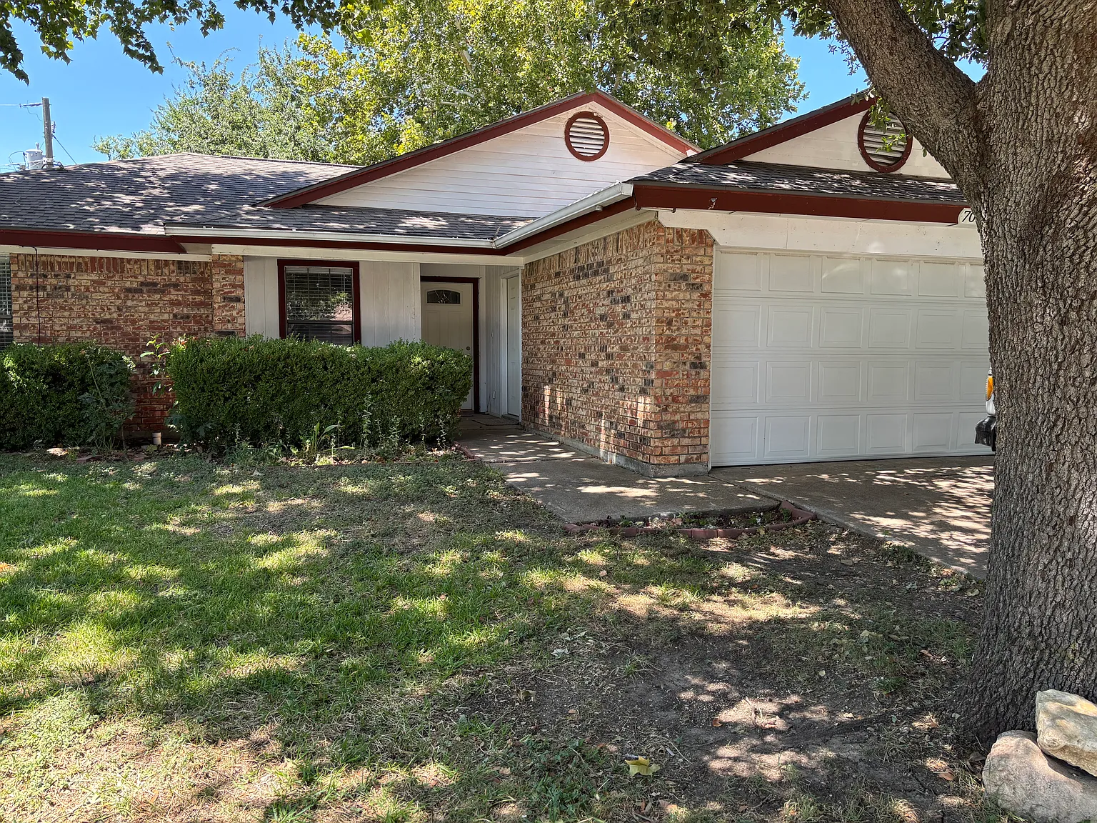 Yorkston St, Watauga — Photo 1