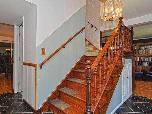 5th image of 3515 Canberra Ct