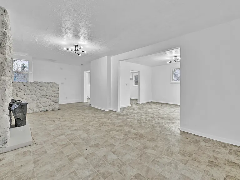 9502 Talbot Ave — Photo 6