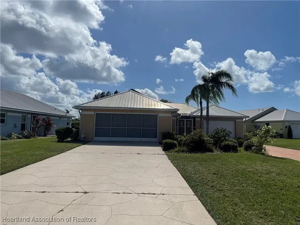 28 Clubhouse Ln, Sebring, FL 33876