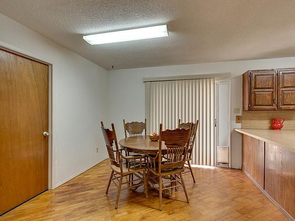4th image of 5917 Hunter Ln