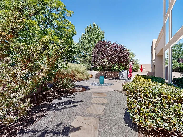 13208 Sentinal Ct NE — Photo 37
