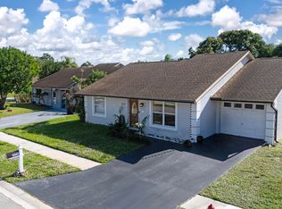 5561 Priscilla Ln, Lake Worth, FL 33463