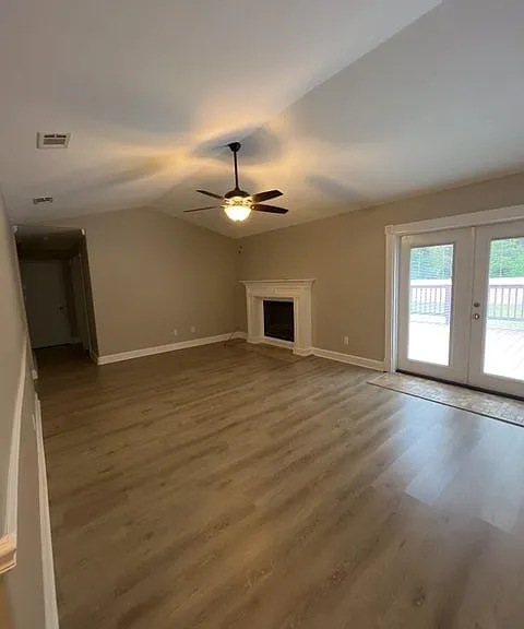 317 Springwood Cir — Photo 6