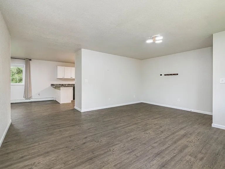2826 Totem Dr — Photo 3