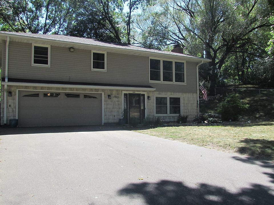 1st image of 1617 W 132nd St