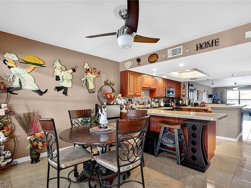 1st image of 123 SW 47th Ter APT 102