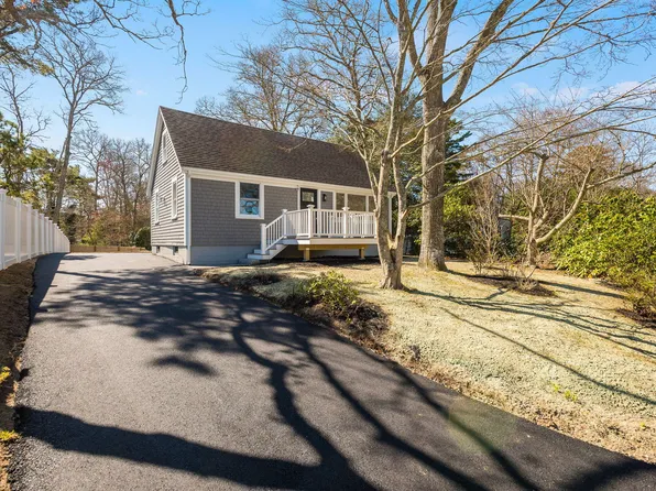 84 Lake Shore Drive, Hatchville, MA 02536