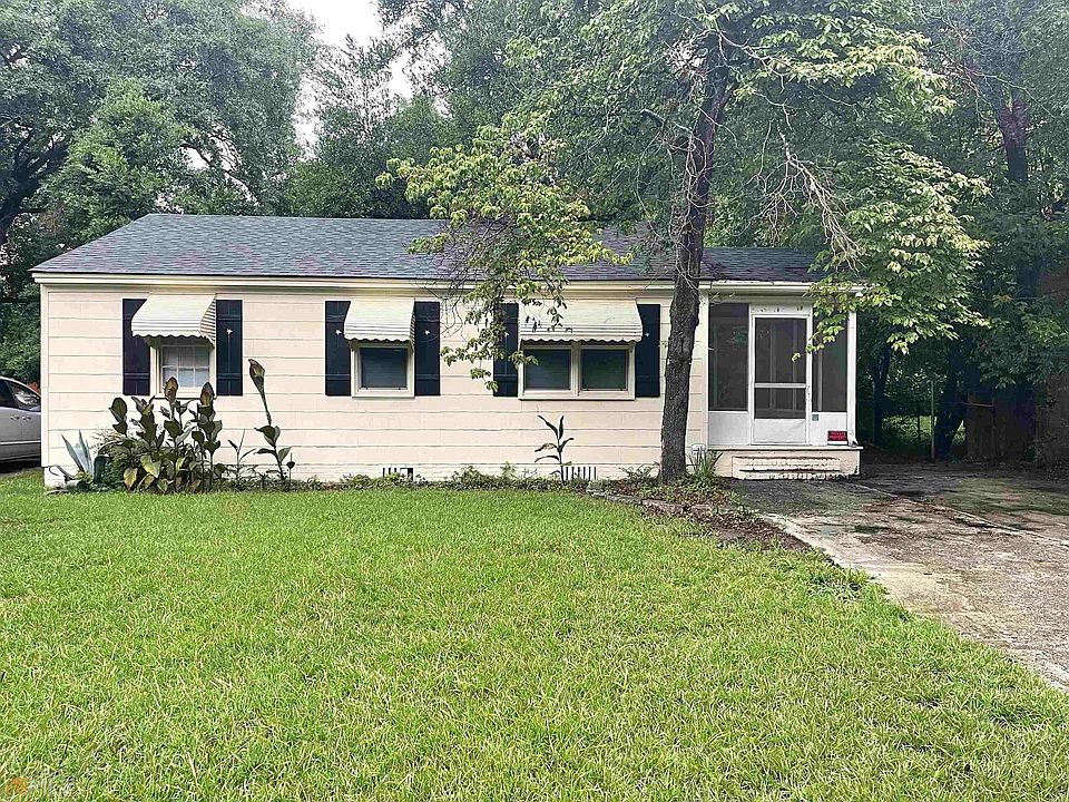 1st image of 221 Meadowdale Dr