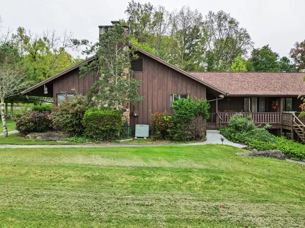 3815 E Pkwy APT 1, Gatlinburg, TN 37738