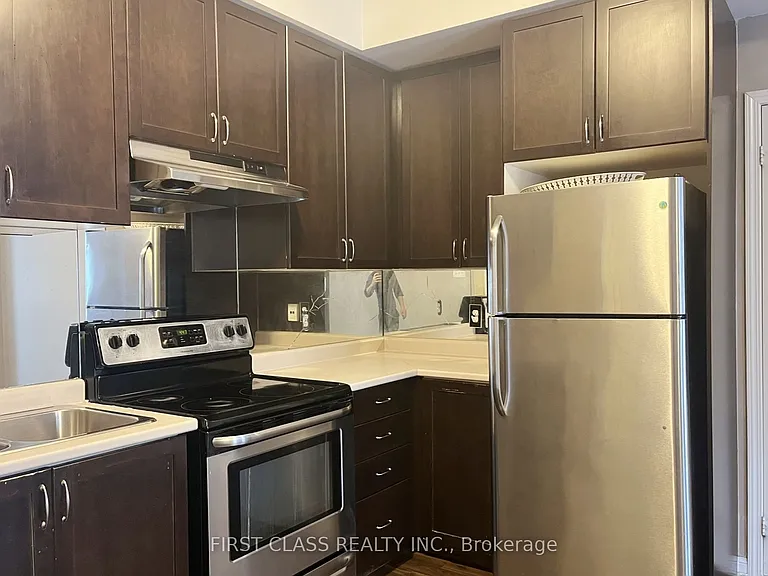 2891 Rio Ct #10 — Photo 3