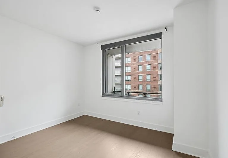9 Avenue At Port Imperial #818 — Photo 11