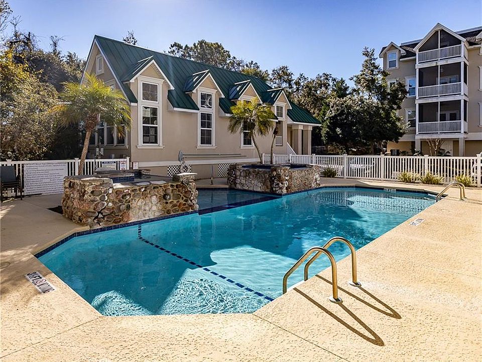 1st image of 109 Shady Brook Cir Unit 301