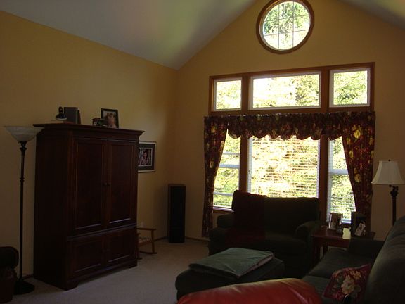 5th image of 12719 Plateau Cir NW