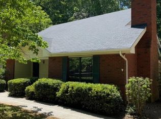 518 Plymouth Ln, Alpharetta, GA 30009