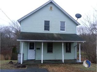 19 Packerville Rd, Plainfield, CT 06374