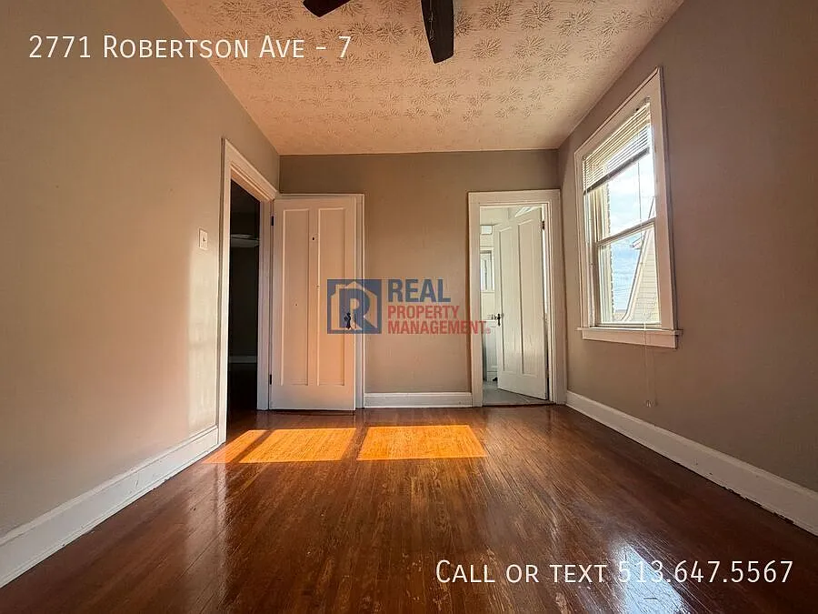 Updated and Charming 1 BR! August Move-In Special! — Photo 3