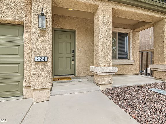 4th image of 224 Pioneers Peak Ave