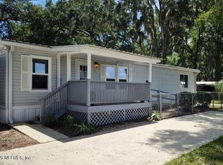 103 Posey Ln, Pomona Park, FL 32181
