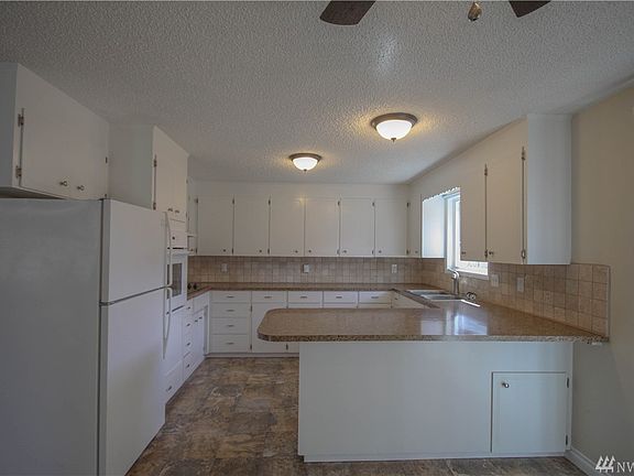 4th image of 709 W Cedar Ave