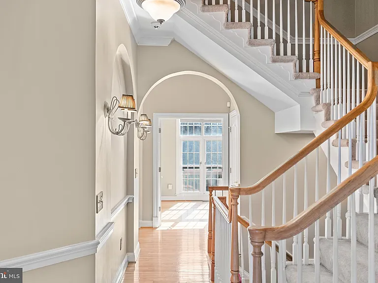5237 Bessley Pl — Photo 51