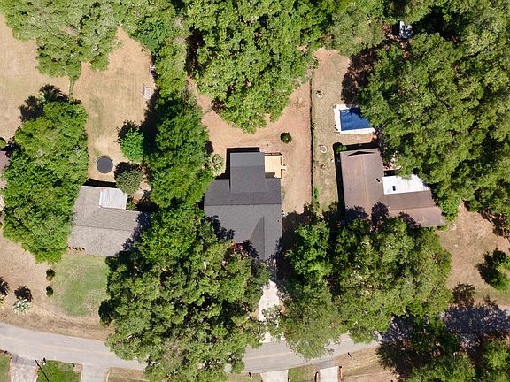 4th image of 1932 Queenswood Dr