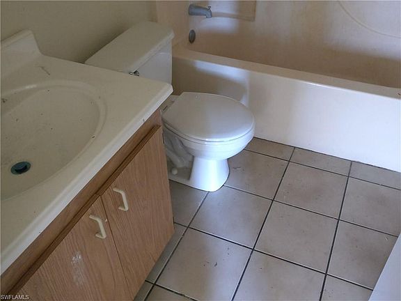 4th image of 714 Gilbert Ave S