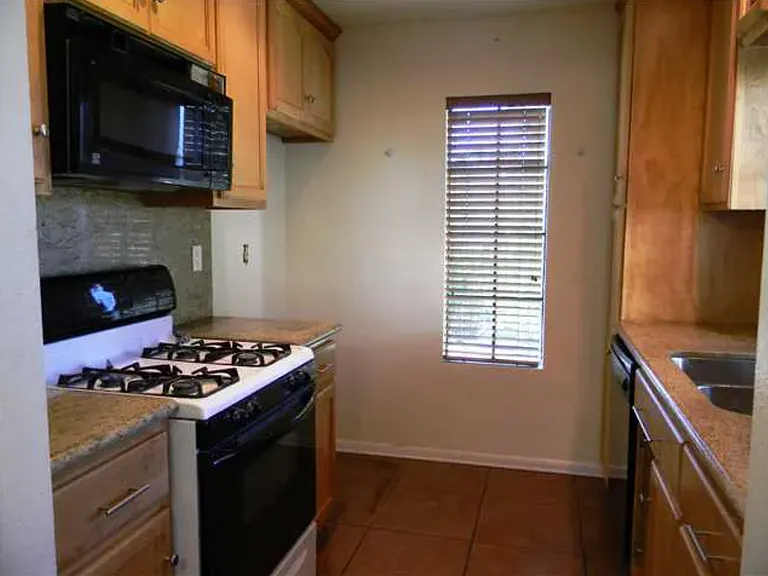 13250 Wimberly Sq #211 — Photo 2