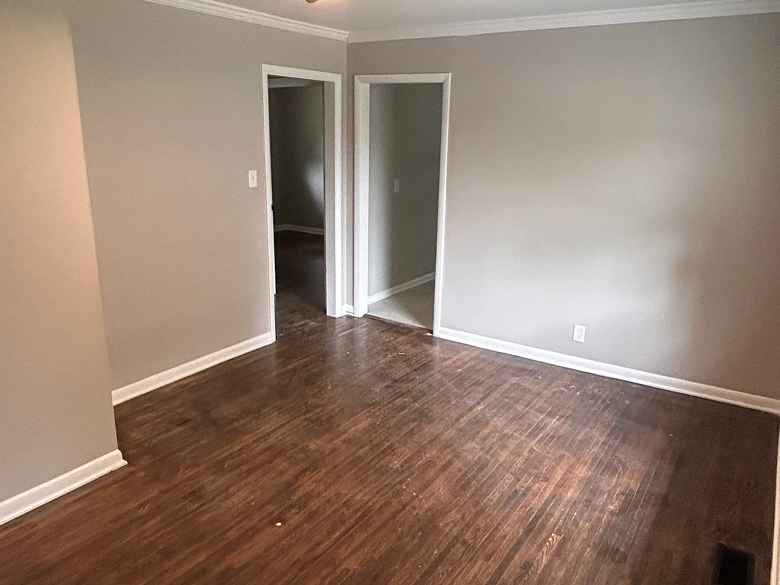 2 bed, 1000 sqft, $2,200 — Photo 3