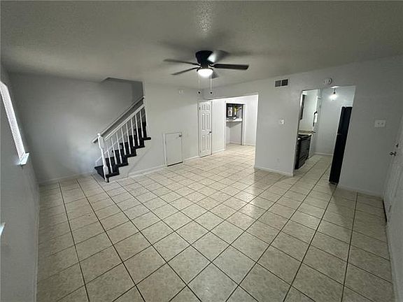 2nd image of 3729 Sandy Ln APT C