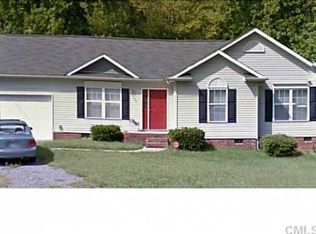 2706 Yahtzee Ln, Charlotte, NC 28208