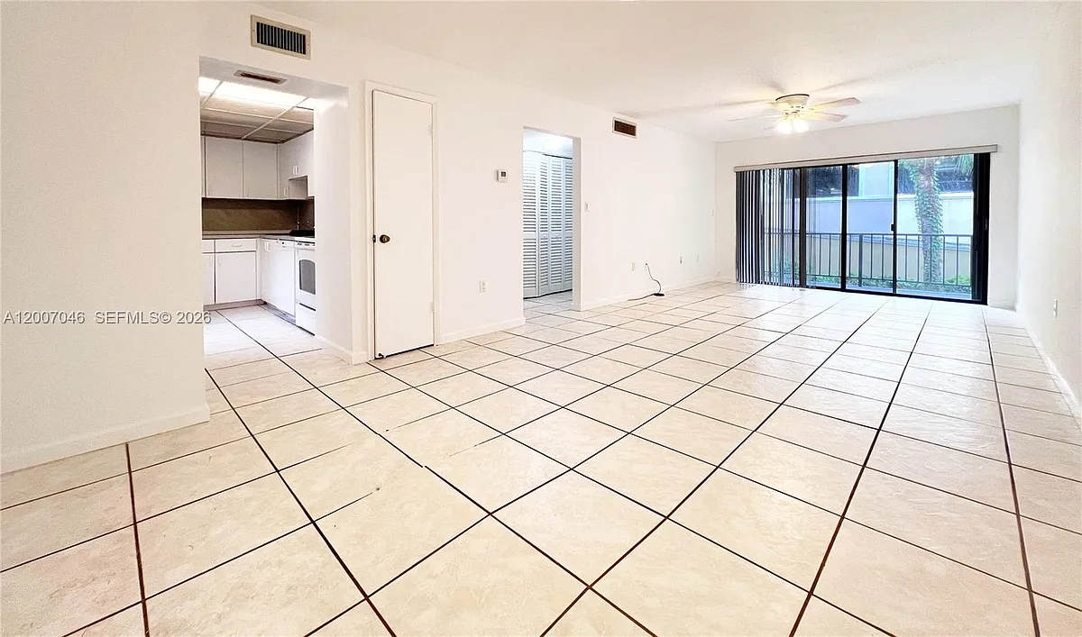 Building Photo - 8287 SW 128th St #205